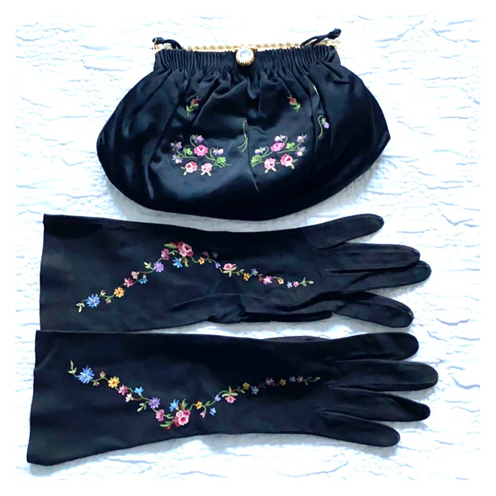 Vintage Handmade Parisian Floral Embroidered Purse Gloves Set